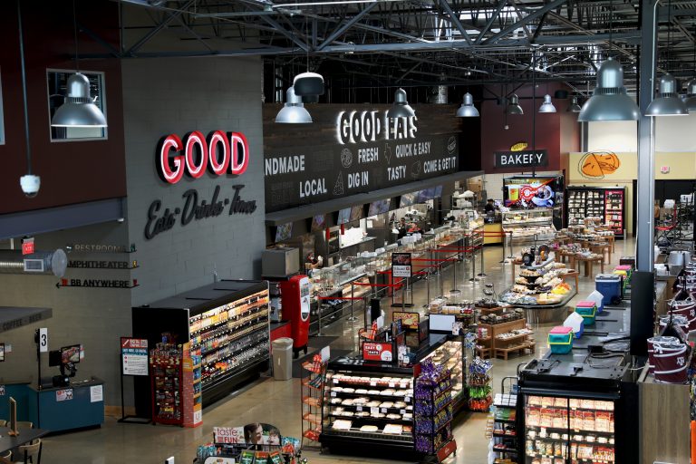 Interior view of Brookshire Brothers Good Eats section of store