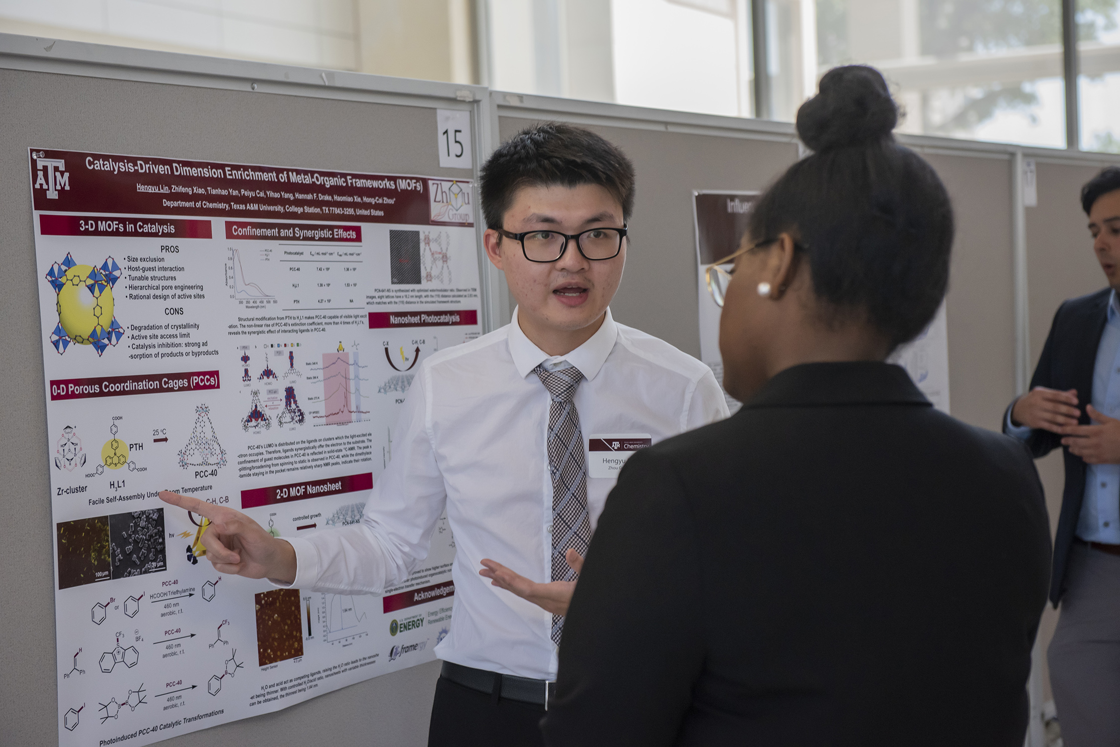 Texas A&amp;M University chemistry graduate student Hengyu Lin presents a poster at the 2022 Dow Workshop on the Texas A&amp;M campus